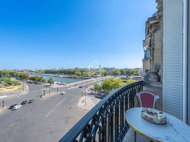 Appartement Paris 16e - 3 chambres - 160m²