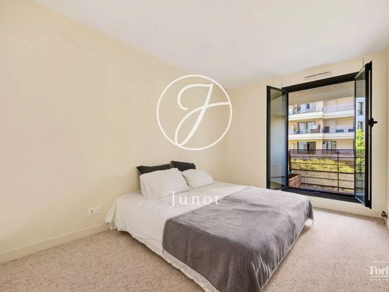 Appartement Paris 16e - 2 chambres - 93m²