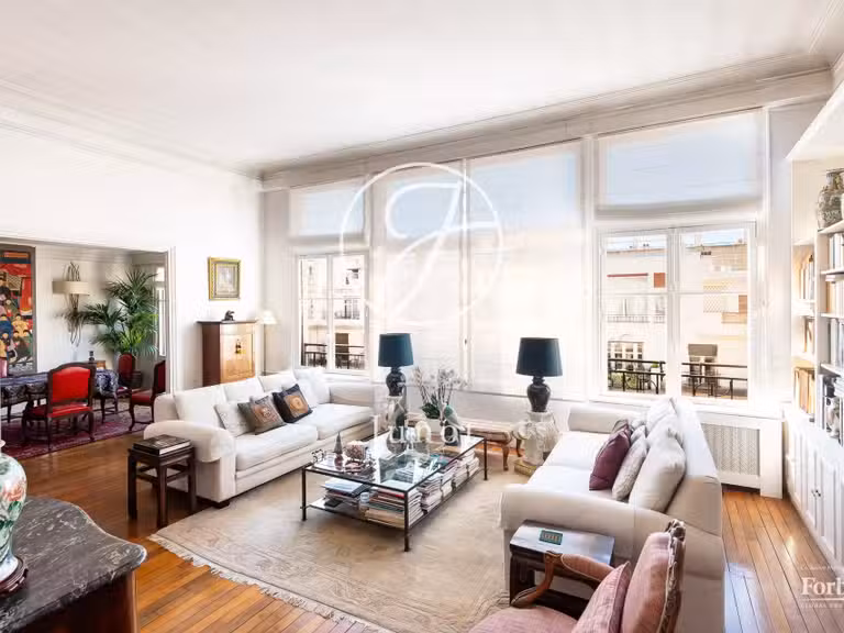 Appartement Paris 16e - 2 chambres - 98m²
