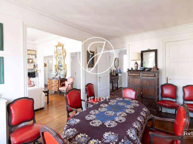Appartement Paris 16e - 2 chambres - 98m²