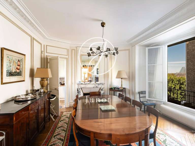 Appartement Paris 16e - 3 chambres - 155m²