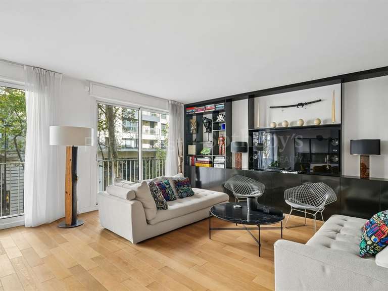 Appartement Paris 16e - 3 chambres - 145m²