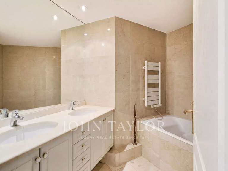 Appartement Paris 16e - 2 chambres - 89m²