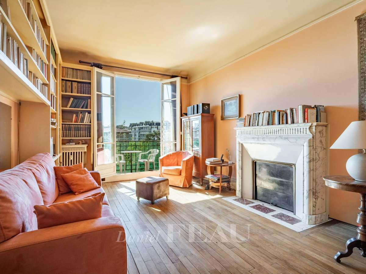 Apartment Paris 16e