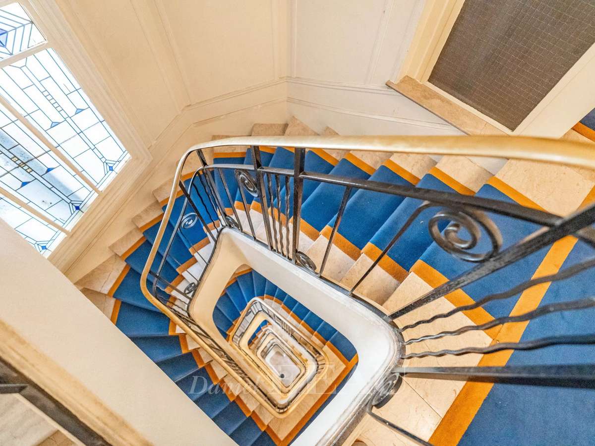 Apartment Paris 16e
