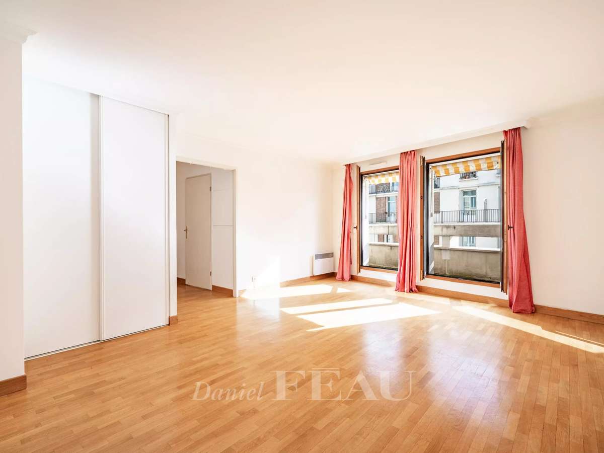 Apartment Paris 16e