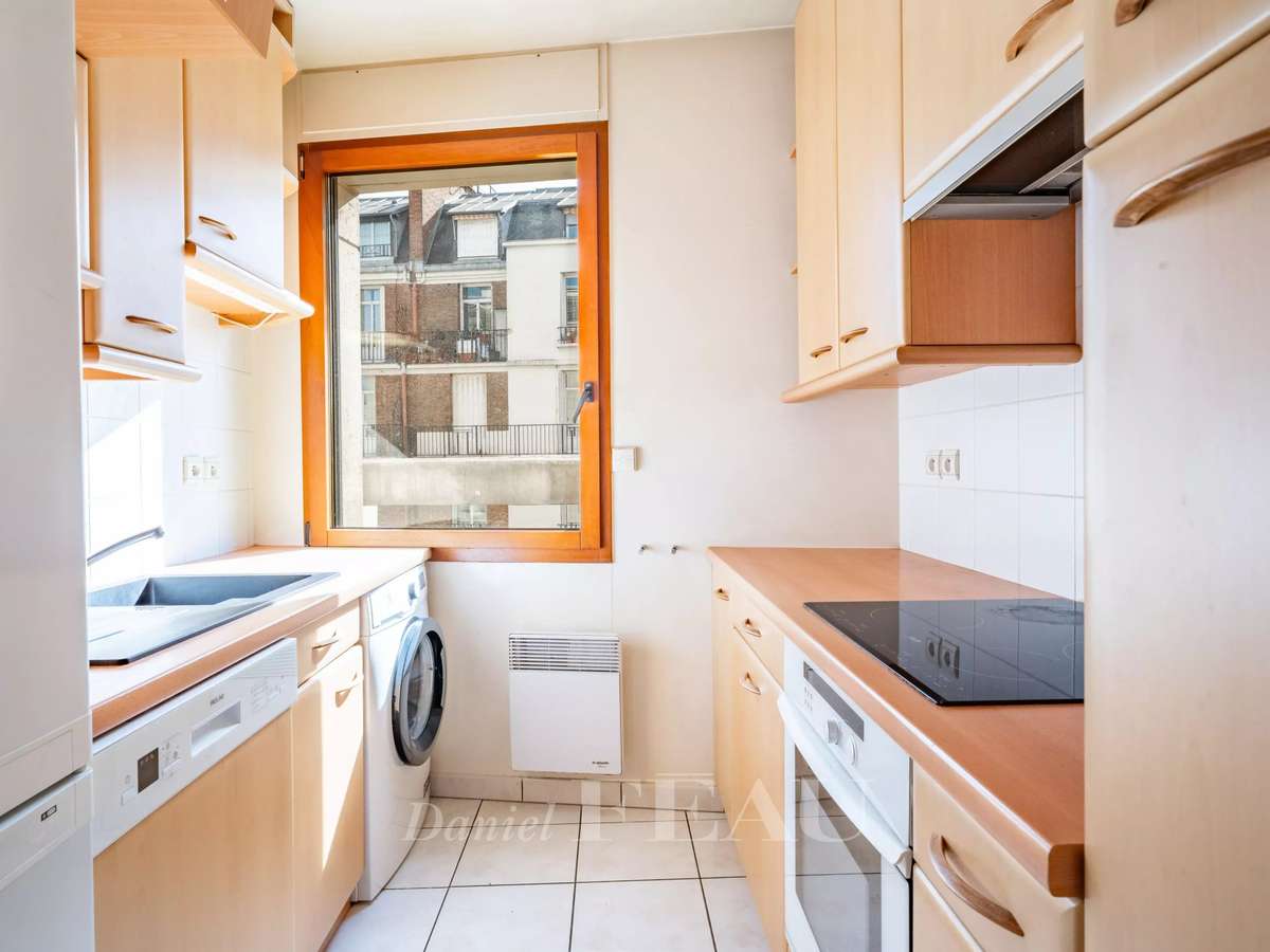 Apartment Paris 16e