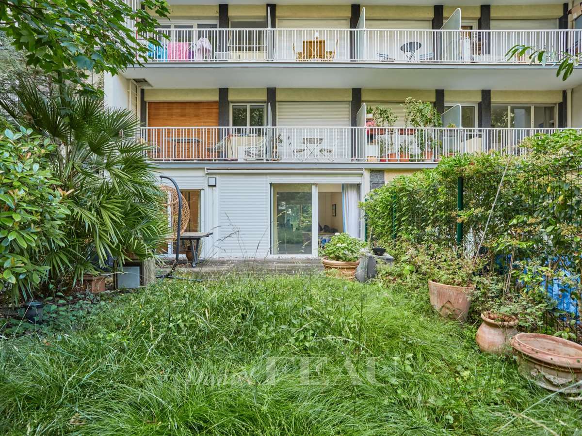 Apartment Paris 16e