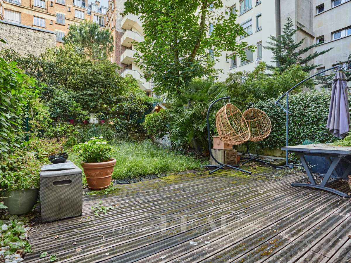 Apartment Paris 16e