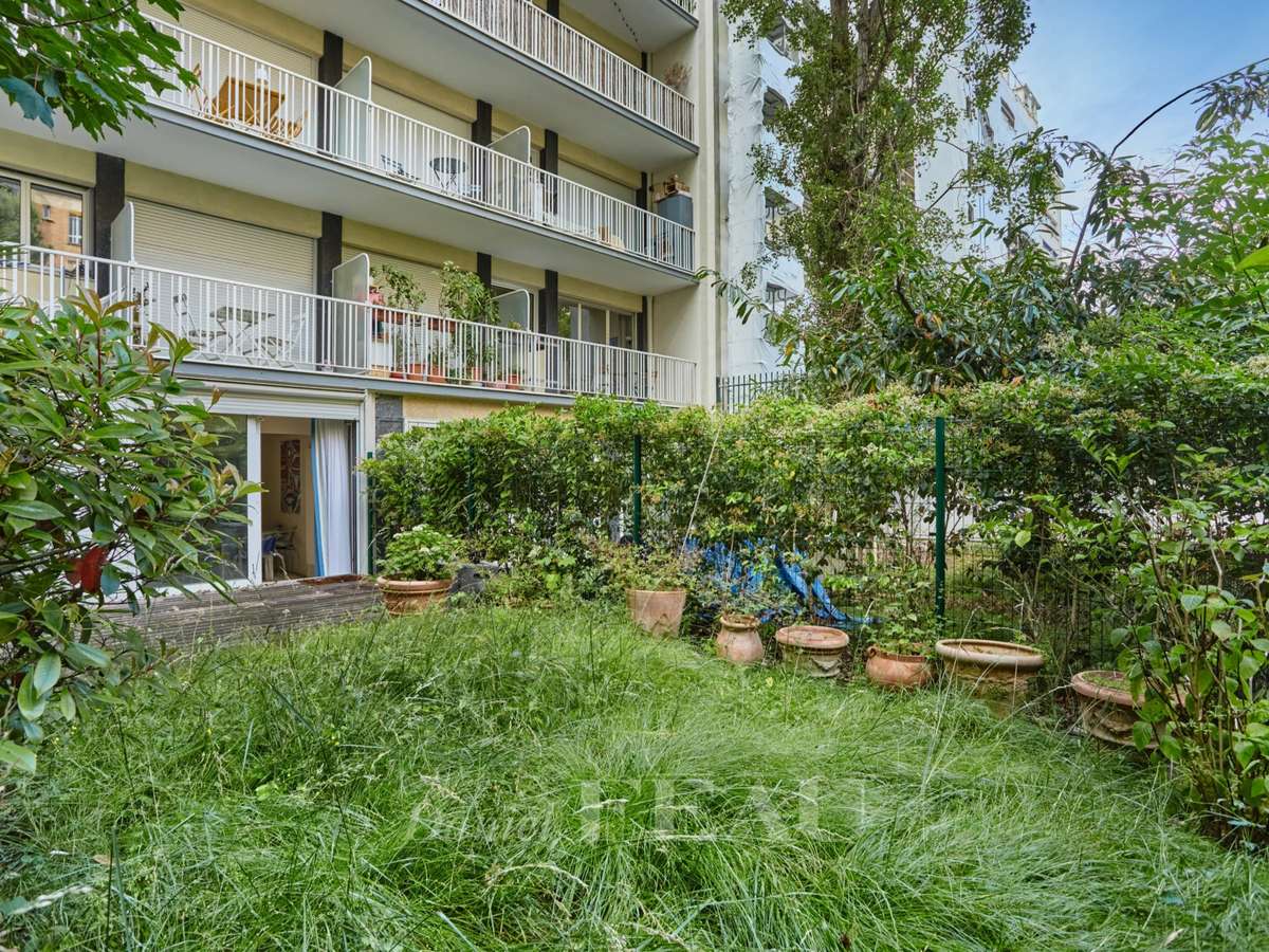 Apartment Paris 16e