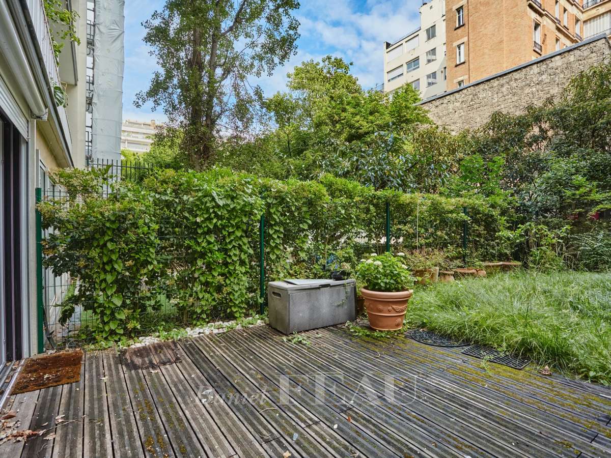 Apartment Paris 16e