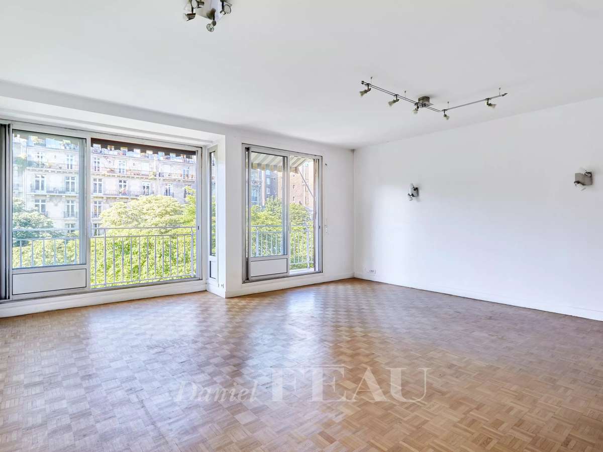 Apartment Paris 16e