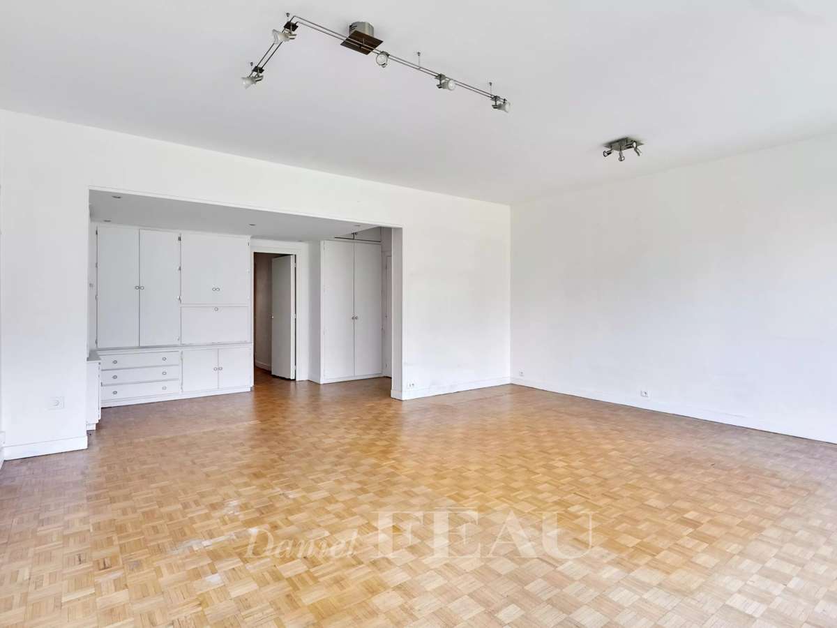 Apartment Paris 16e