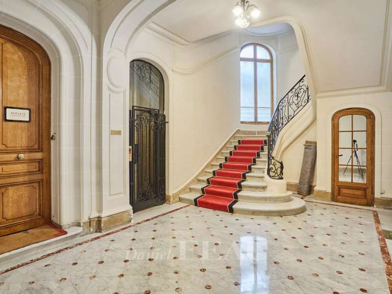 Appartement Paris 16e - 4 chambres - 286m²