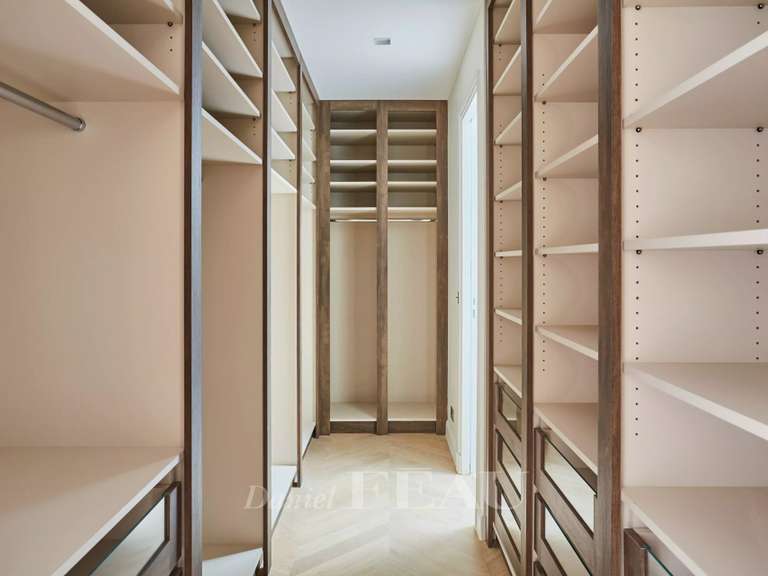 Appartement Paris 16e - 4 chambres - 286m²