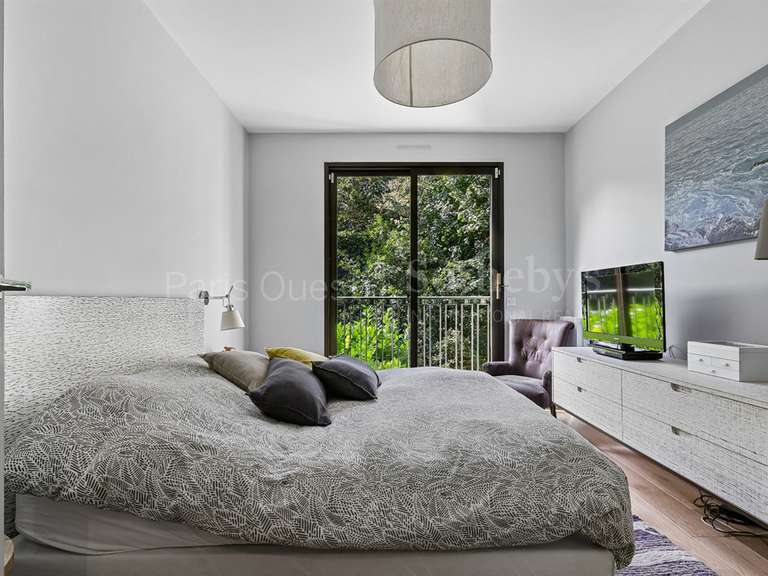 Appartement Paris 16e - 2 chambres - 130m²