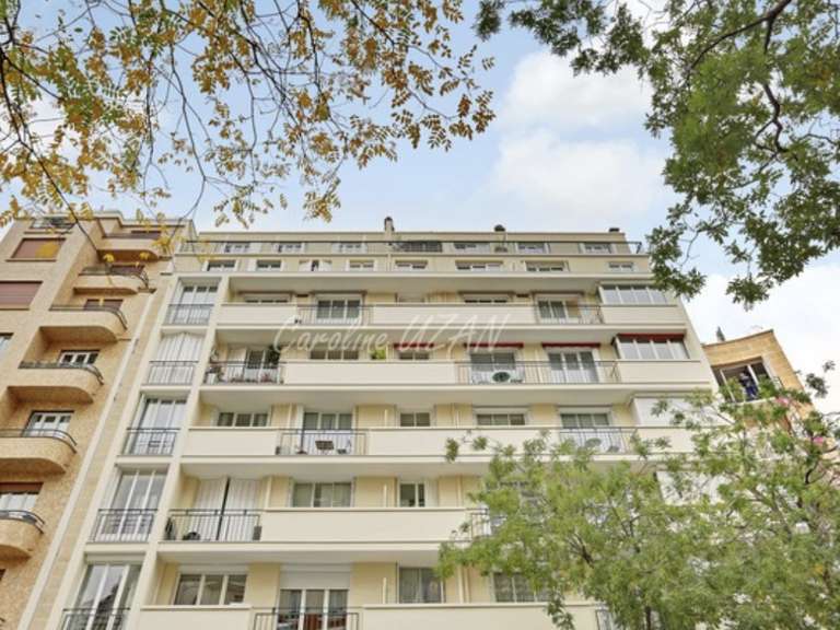 Appartement Paris 16e - 3 chambres - 174m²