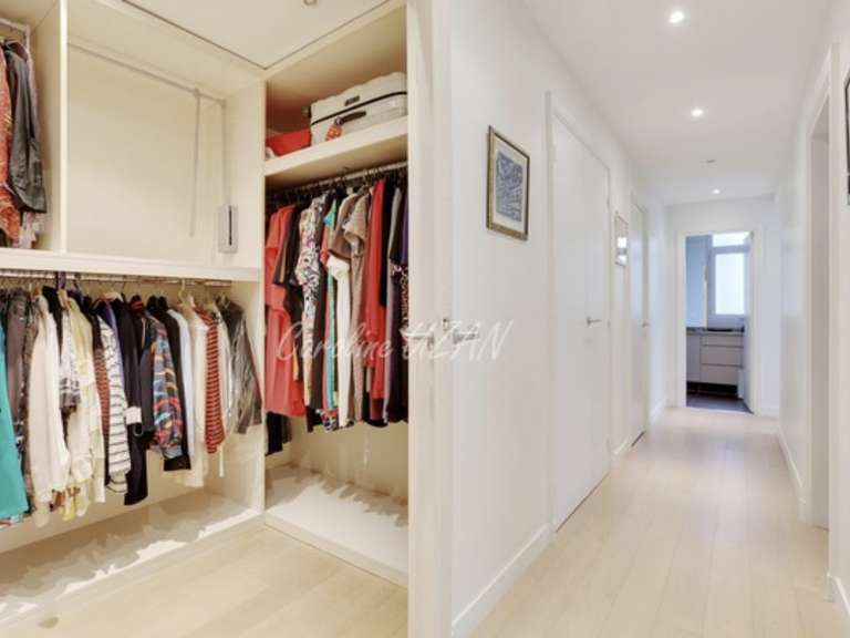 Appartement Paris 16e - 3 chambres - 174m²