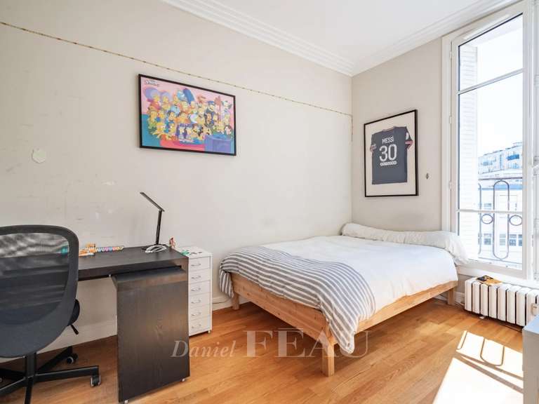 Appartement Paris 16e - 4 chambres - 176m²