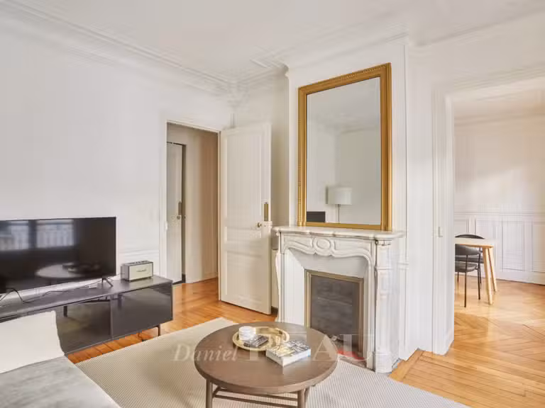 Appartement Paris 16e - 2 chambres - 63m²