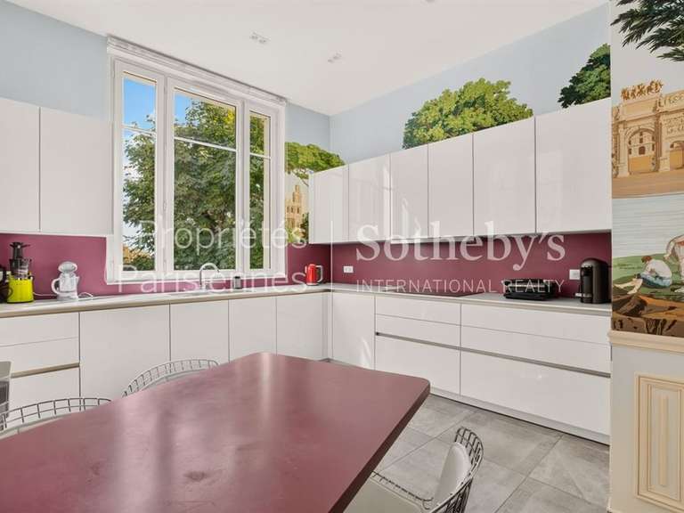 Appartement Paris 16e - 3 chambres - 200m²