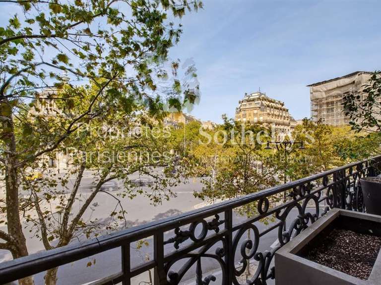 Appartement Paris 16e - 3 chambres - 200m²