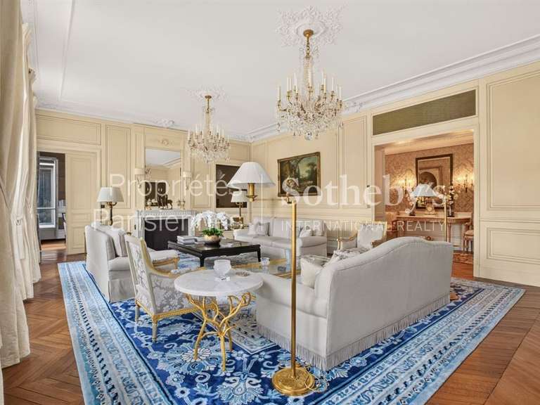 Appartement Paris 16e - 3 chambres - 200m²