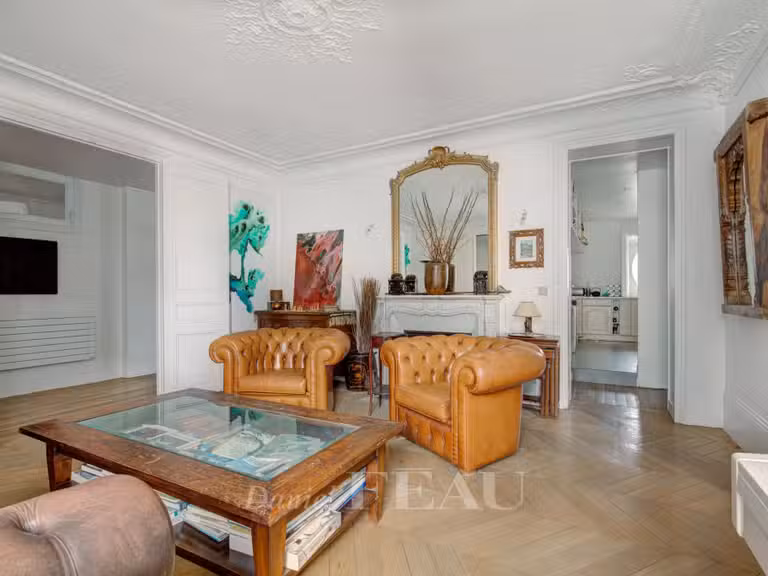 Appartement Paris 16e - 3 chambres - 131m²