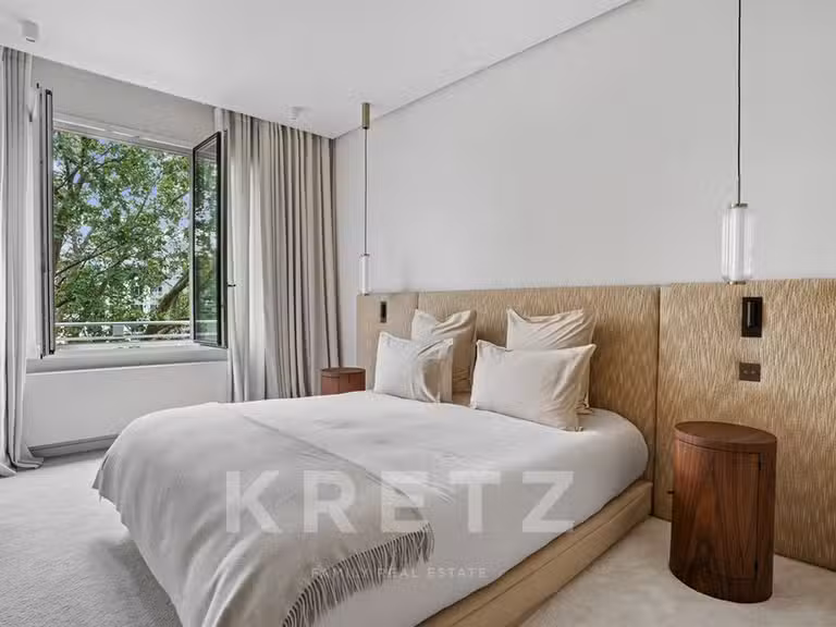 Appartement Paris 16e - 3 chambres - 170m²