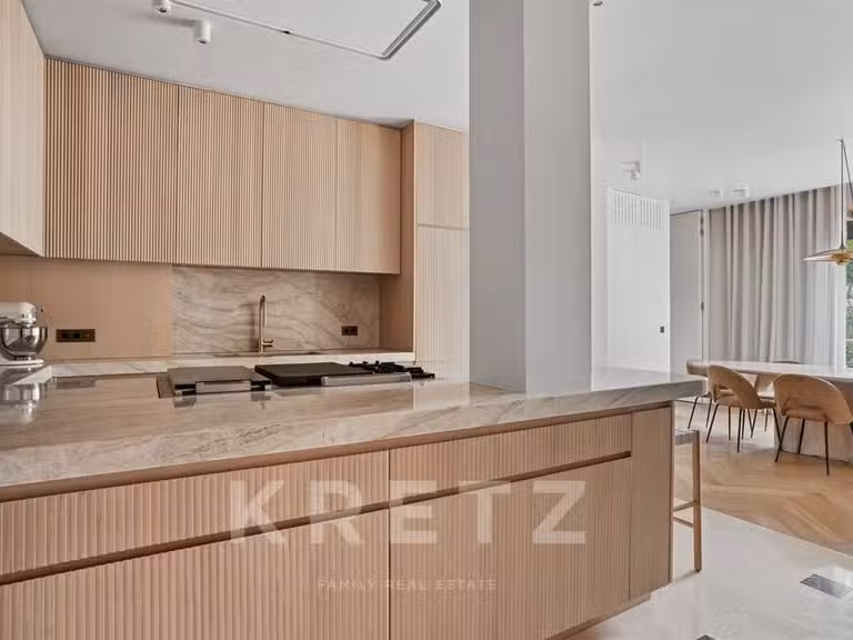 Appartement Paris 16e - 3 chambres - 170m²