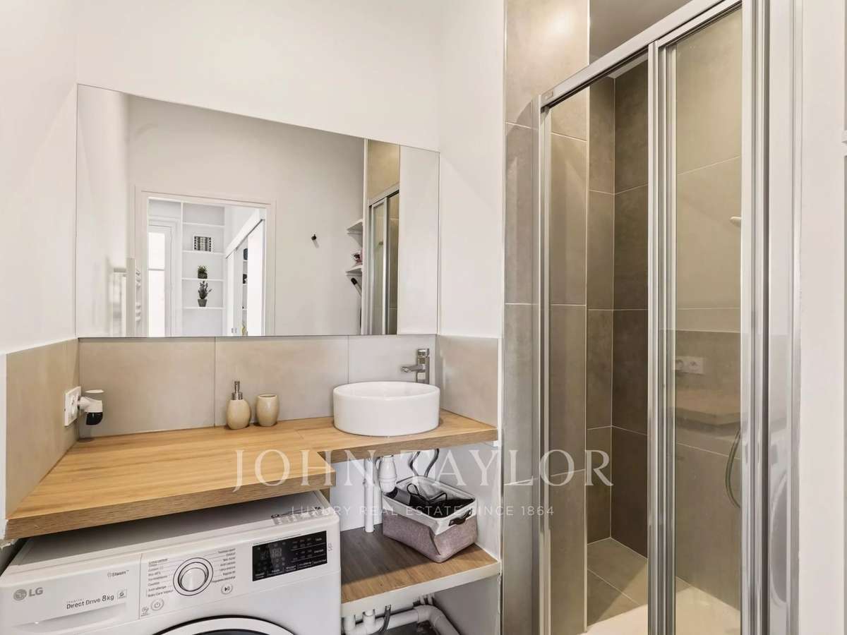Apartment Paris 16e