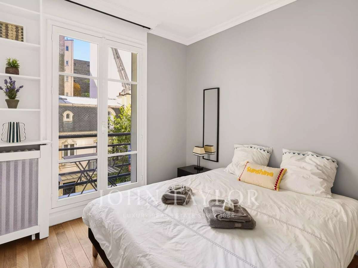 Apartment Paris 16e