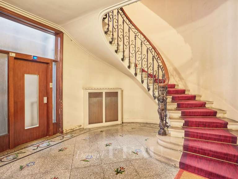 Appartement Paris 16e - 5 chambres - 269m²