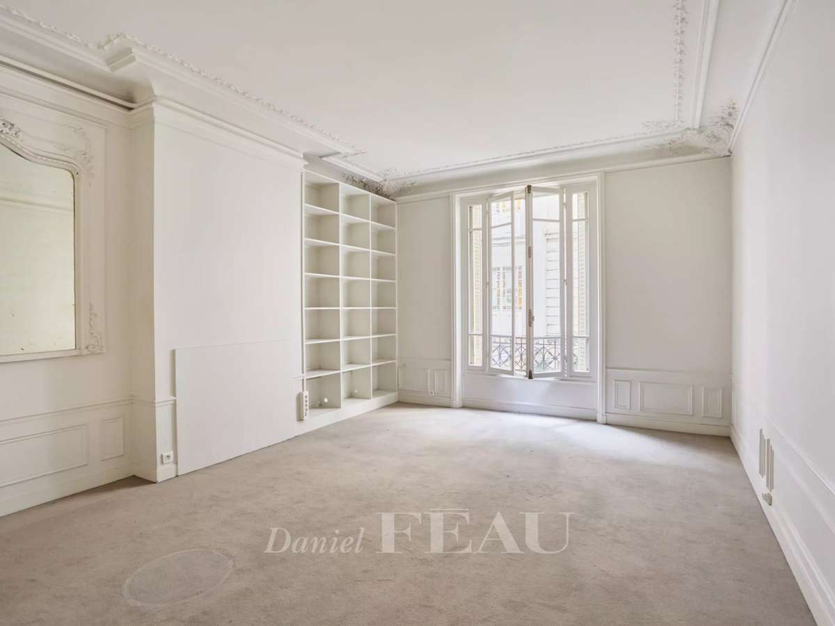 Apartment Paris 16e