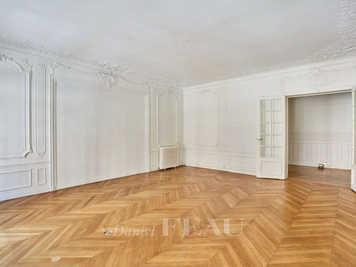 Apartment Paris 16e