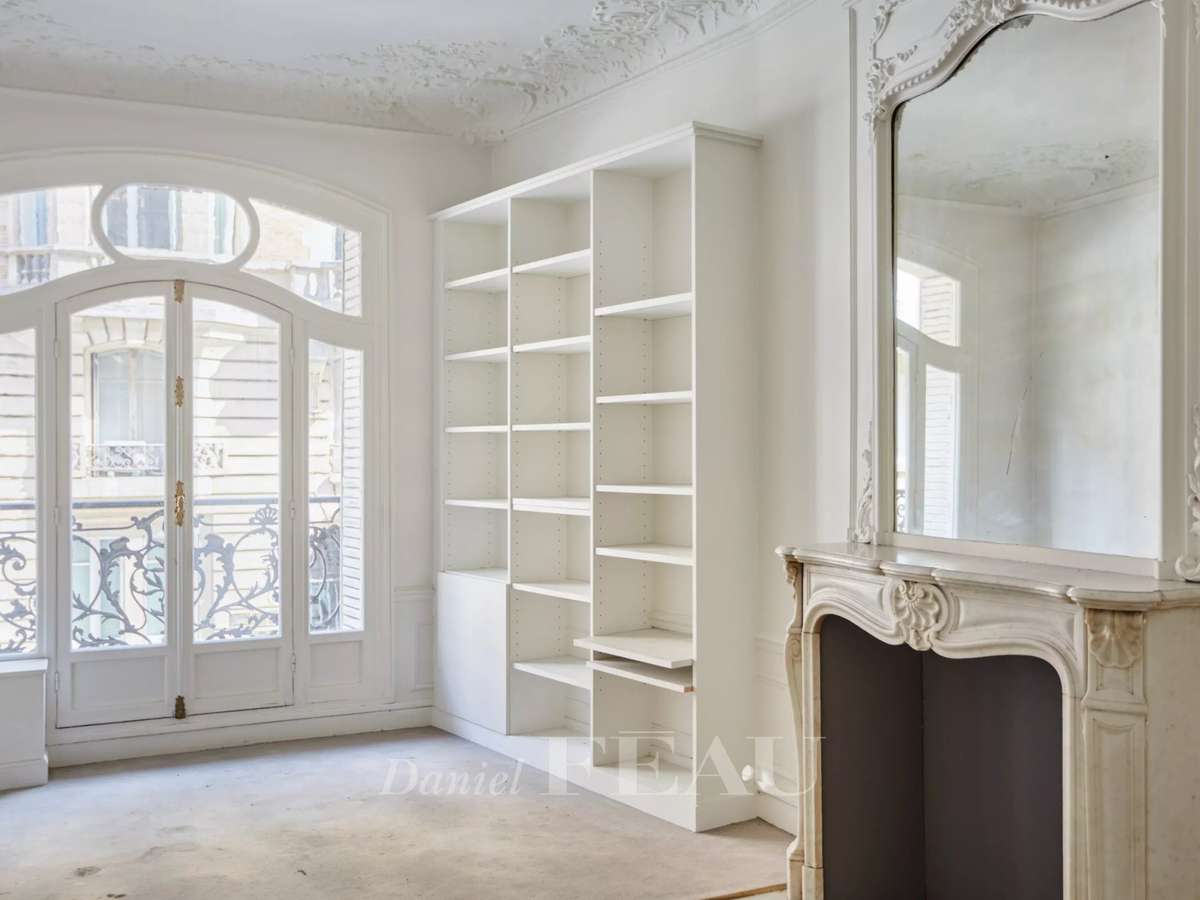 Apartment Paris 16e