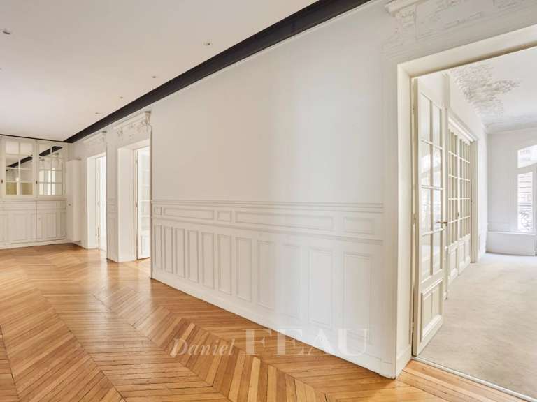 Appartement Paris 16e - 5 chambres - 269m²