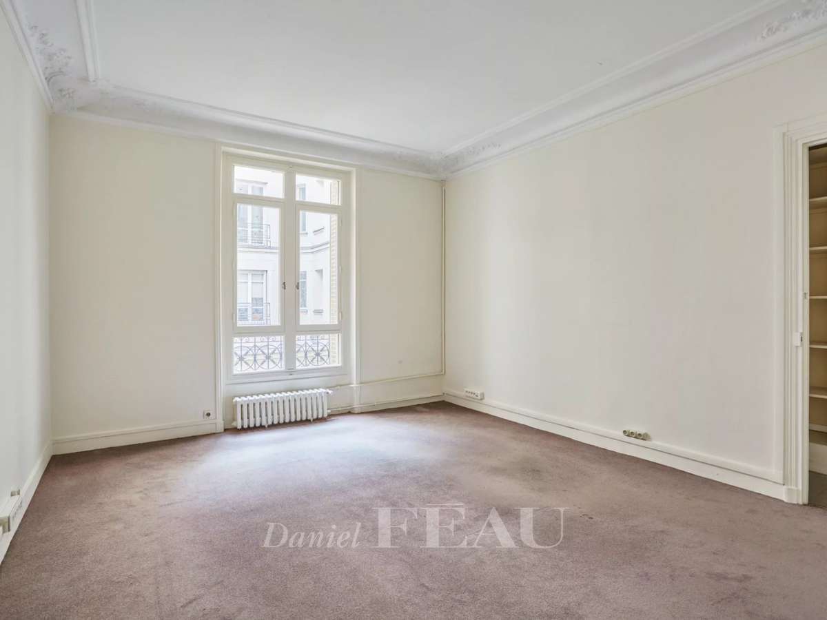Apartment Paris 16e