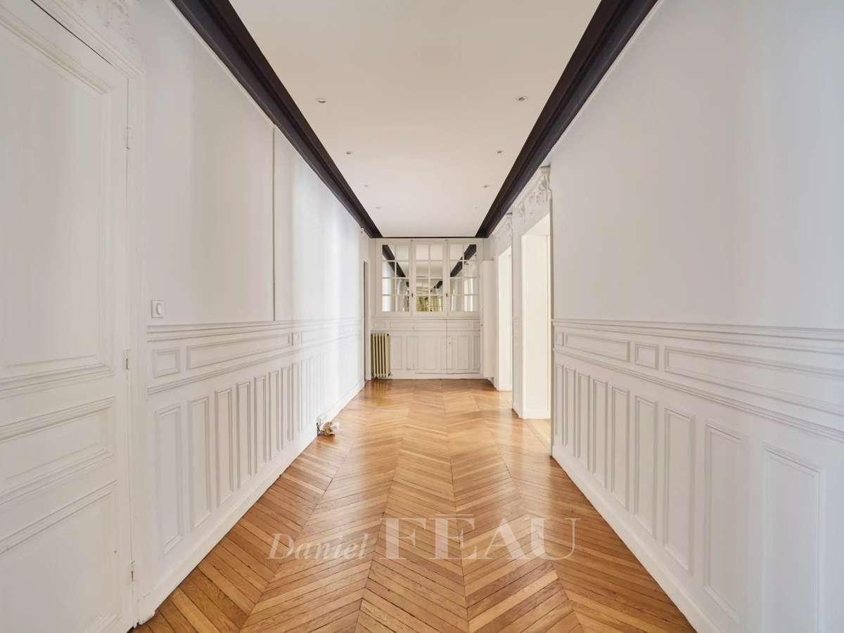 Apartment Paris 16e