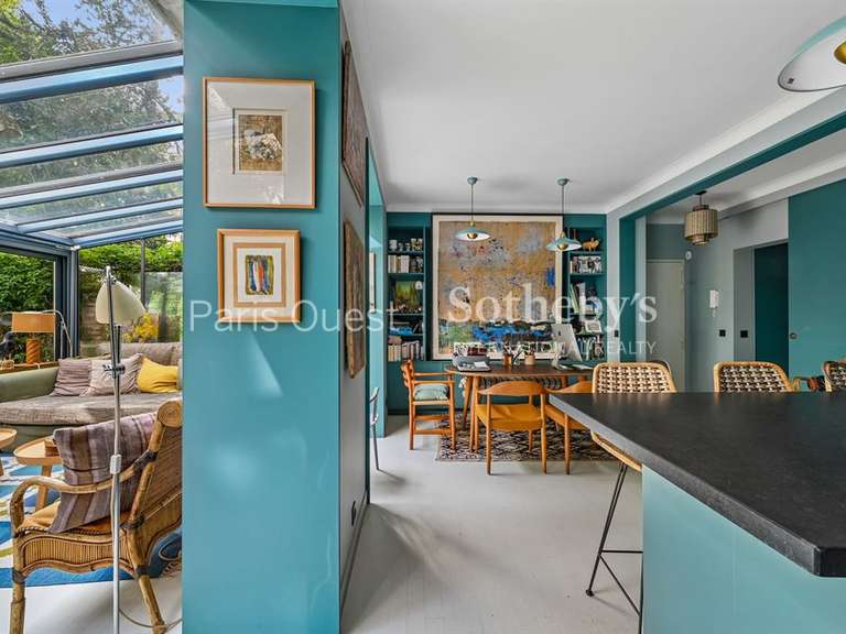 Appartement Paris 16e - 2 chambres - 81m²