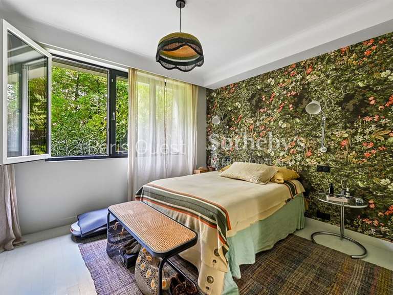 Appartement Paris 16e - 2 chambres - 81m²