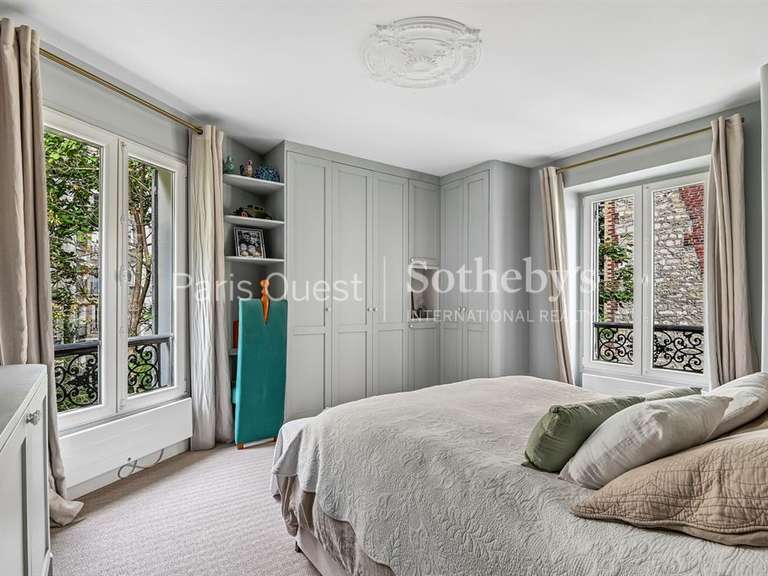 Apartment Paris 16e - 2 bedrooms - 117m²