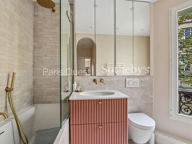 Apartment Paris 16e - 2 bedrooms - 117m²