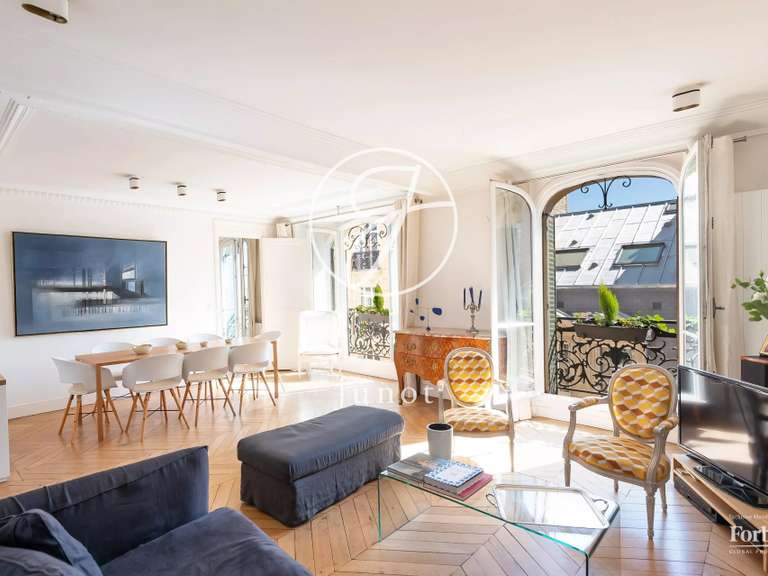 Appartement Paris 16e - 2 chambres - 78m²