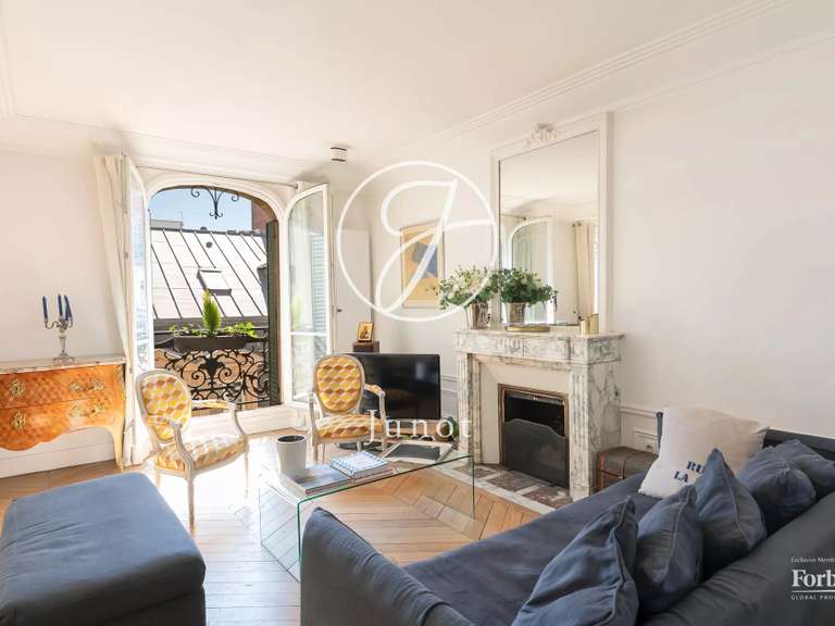 Appartement Paris 16e - 2 chambres - 78m²