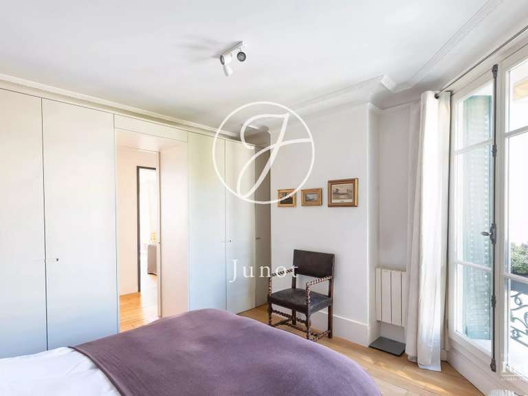 Appartement Paris 16e - 2 chambres - 78m²