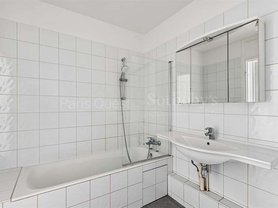Apartment Paris 16e