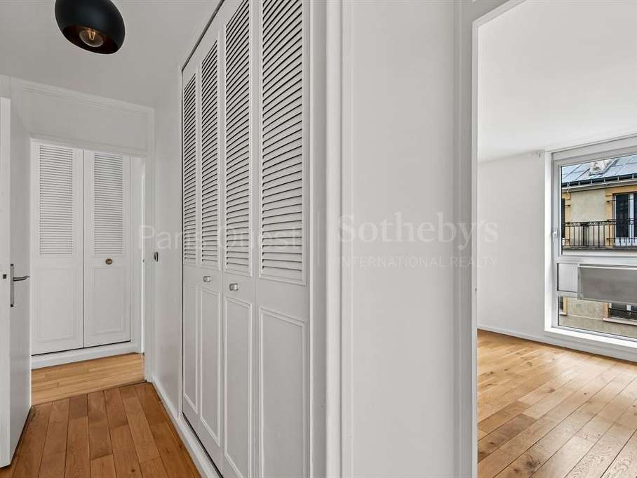 Apartment Paris 16e