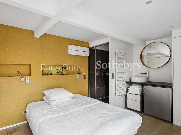Appartement Paris 16e - 3 chambres - 126m²