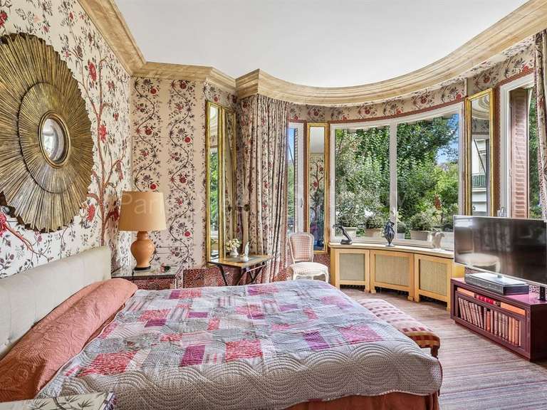 Appartement Paris 16e - 2 chambres - 155m²